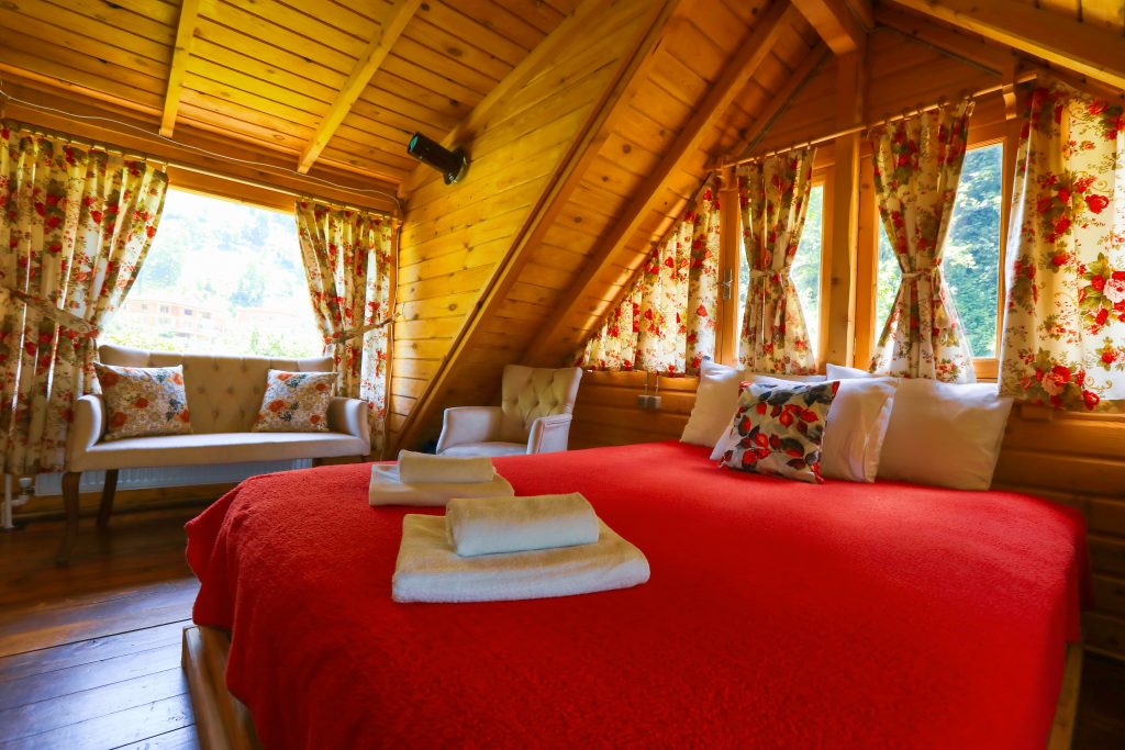 chalet-hidden-forest (9)